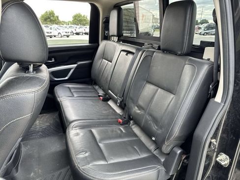 Used 2017 Nissan Titan SL RWD image 22