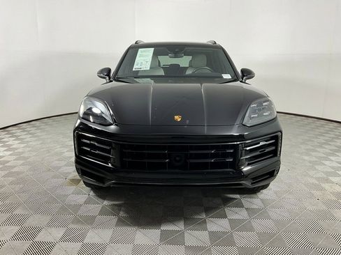 Used 2024 Porsche Cayenne S image 7