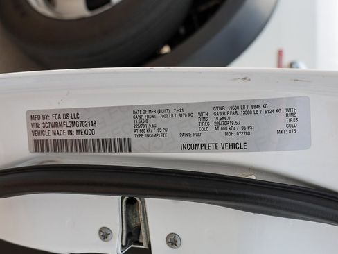 Used 2021 RAM 5500 Tradesman w/ Max Tow Package image 23