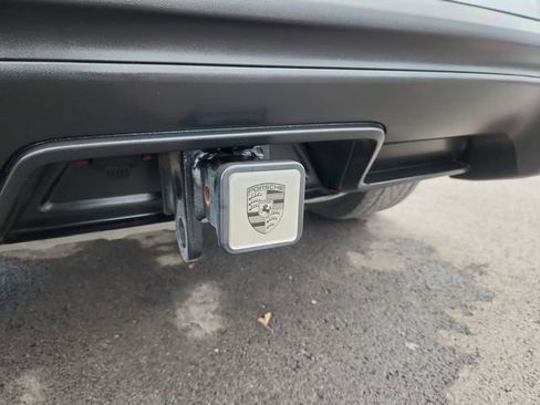 Used 2018 Porsche Cayenne Platinum Edition image 31