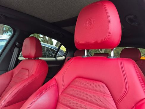 Used 2024 Alfa Romeo Stelvio Veloce AWD/4WD image 5