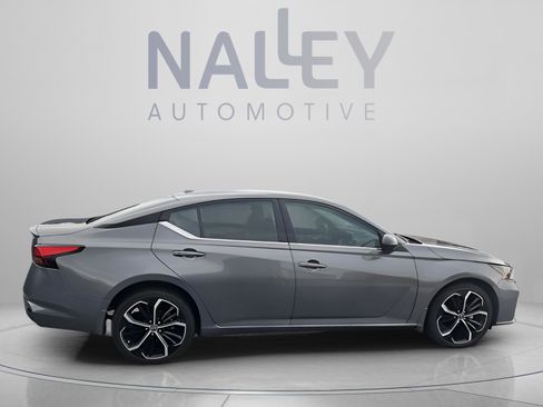 Used 2023 Nissan Altima 2.5 SR AWD/4WD image 6