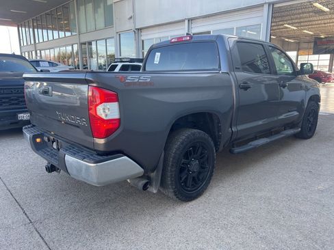 Used 2021 Toyota Tundra SR5 w/ SR5 Leather Package image 4