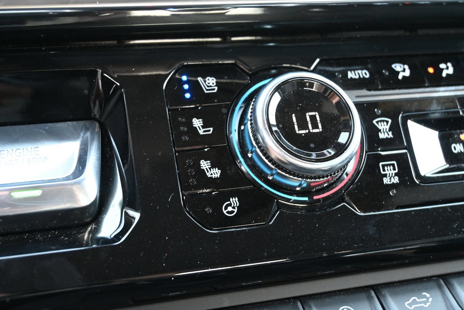 Used 2025 GMC Sierra 1500 Denali AWD/4WD image 16