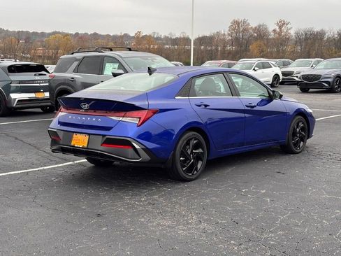 New 2026 Hyundai Elantra SEL Sport image 3