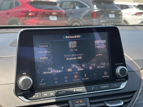 Used 2025 Nissan Altima 2.5 SV FWD image 20