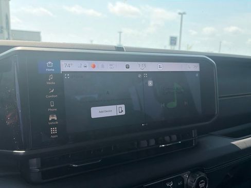 Used 2025 Jeep Gladiator Sport AWD/4WD image 22