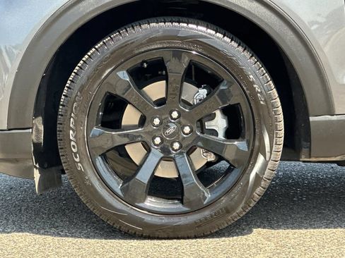 Certified 2023 Ford Explorer ST-Line w/ Class IV Trailer Tow Package RWD image 28