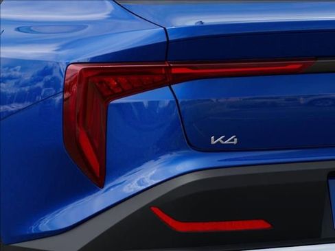 New 2026 Kia K4 FWD image 11