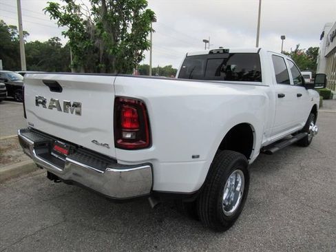 New 2026 RAM 3500 Tradesman AWD/4WD image 6