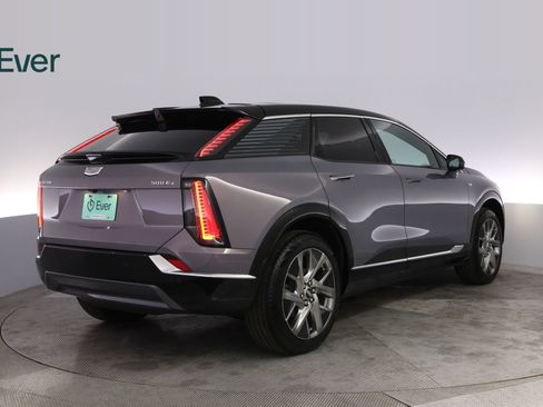 Used 2025 Cadillac Optiq Luxury 1 AWD/4WD image 3