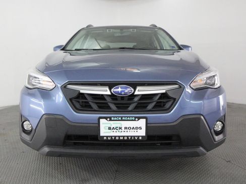 Used 2021 Subaru Crosstrek 2.5i Limited w/ Moonroof Package 2 AWD/4WD image 2