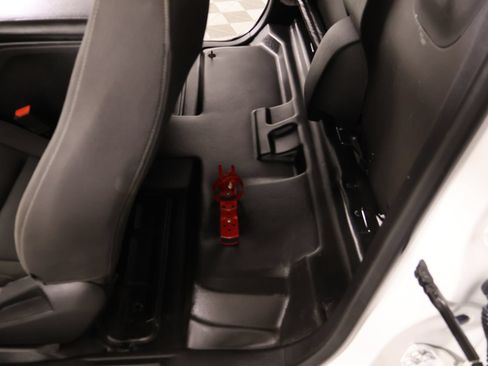 Used 2020 Chevrolet Colorado LT w/ Safety Package RWD image 11