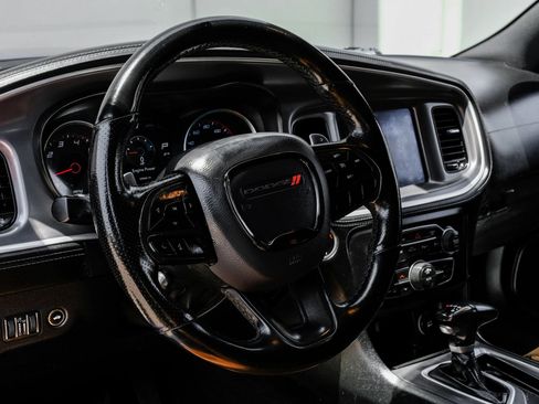 Used 2022 Dodge Charger R/T w/ Plus Group RWD image 24