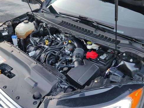 Used 2022 Ford Edge SEL image 30