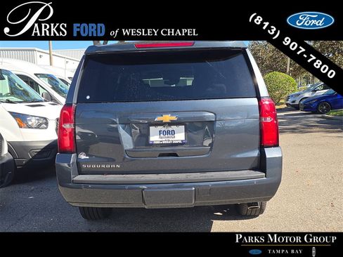 Used 2020 Chevrolet Suburban LT image 6