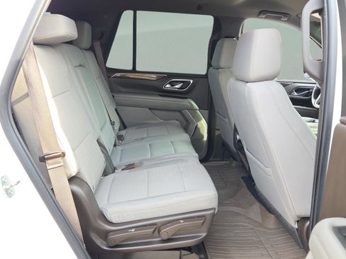 Used 2022 GMC Yukon SLE image 18