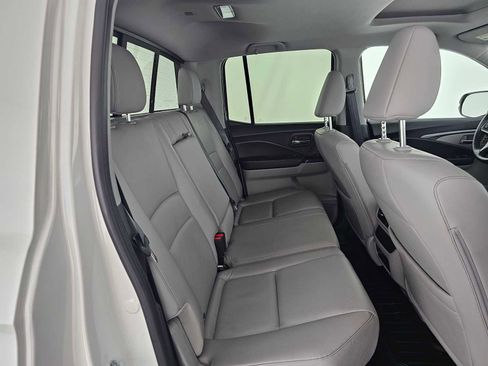 Certified 2025 Honda Ridgeline RTL image 12
