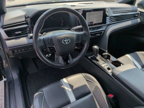 Used 2025 Toyota Camry SE FWD image 26