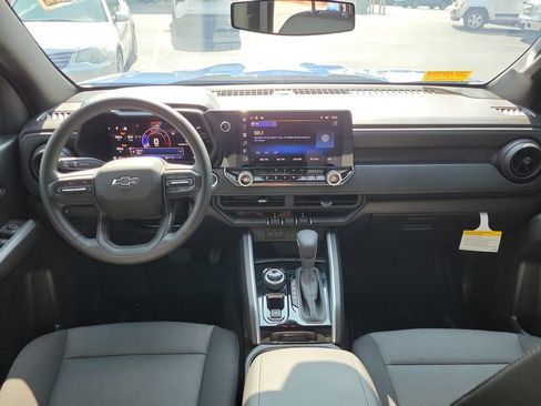 Used 2026 Chevrolet Colorado Trail Boss AWD/4WD image 12