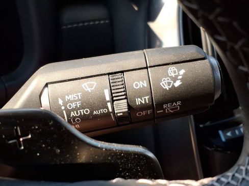 Used 2023 Lexus LX 600 4WD w/ Accessory Package (Z1) image 30