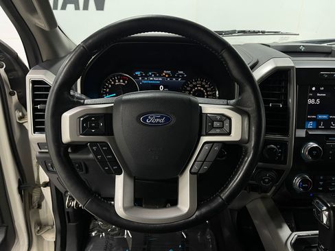 Used 2019 Ford F150 Lariat w/ Equipment Group 502A Luxury AWD/4WD image 21