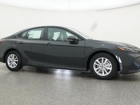 New 2026 Toyota Camry LE image 28