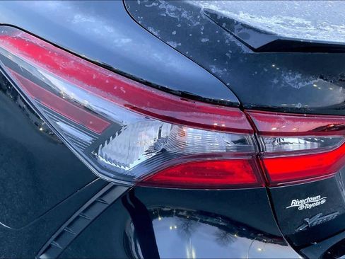 Used 2024 Toyota Camry SE image 27