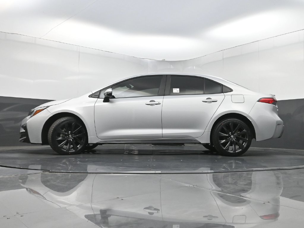 Used 2024 Toyota Corolla SE FWD image 26