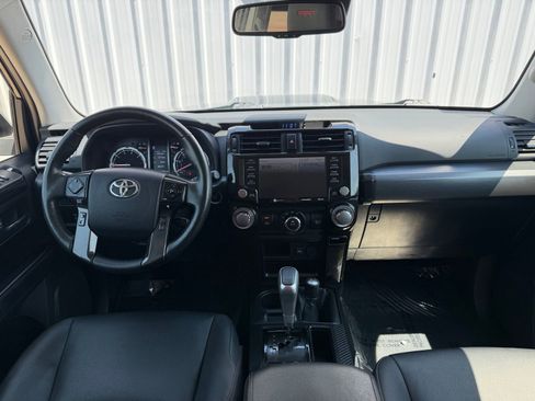 Used 2024 Toyota 4Runner TRD Off-Road Premium AWD/4WD image 15