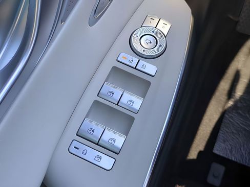 New 2026 Genesis GV70 3.5T Sport Prestige AWD/4WD image 31