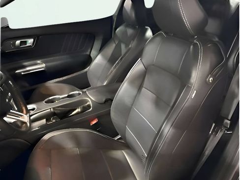 Used 2019 Ford Mustang GT Premium RWD image 90