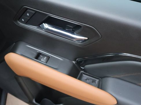 New 2026 GMC Canyon AT4 w/ Technology Plus Package AWD/4WD image 10