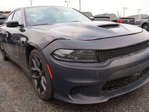 Used 2023 Dodge Charger R/T w/ Blacktop Package image 2