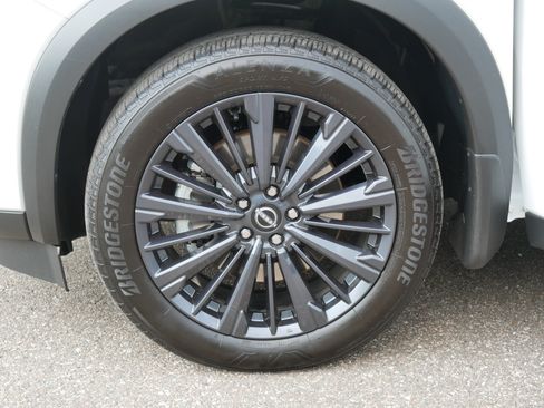 Certified 2026 Nissan Pathfinder SL w/ SL Premium Package AWD/4WD image 15