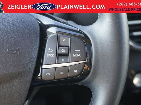 Used 2024 Ford Escape Platinum image 28