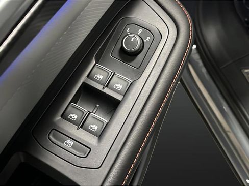 Used 2024 Volkswagen Atlas Peak Edition SEL image 26