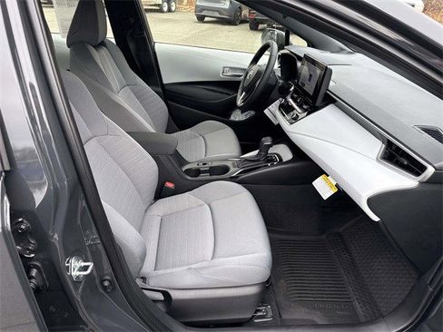 Used 2026 Toyota Corolla SE image 9