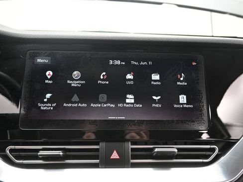 Used 2020 Kia Niro EX Premium FWD image 24