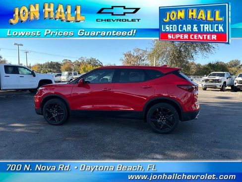 Certified 2022 Chevrolet Blazer LT w/ LPO, Black Accent Package image 5