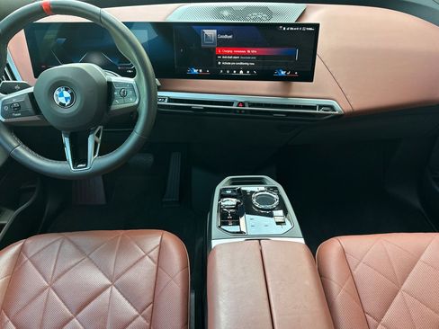 Used 2025 BMW iX M60 image 17