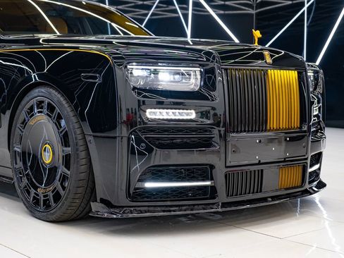 Used 2026 Rolls-Royce Phantom Sedan RWD image 5