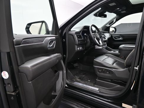 Used 2023 GMC Yukon SLT image 11