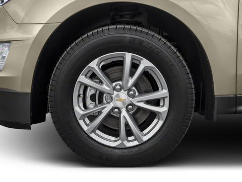 Used 2017 Chevrolet Equinox LT FWD image 14