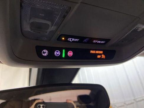 Used 2020 Chevrolet Malibu LT image 25