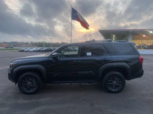 New 2026 Toyota 4Runner SR5 image 4