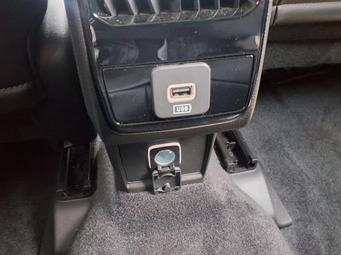 New 2026 Jeep Compass Latitude AWD/4WD image 14