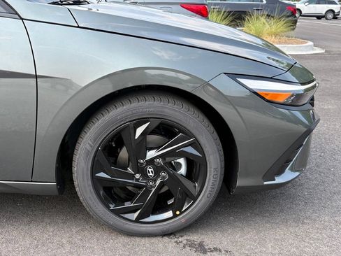 New 2026 Hyundai Elantra SEL Sport FWD image 23