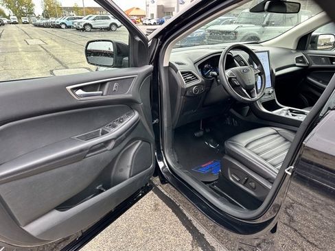 Certified 2022 Ford Edge SEL w/ Convenience Package image 12