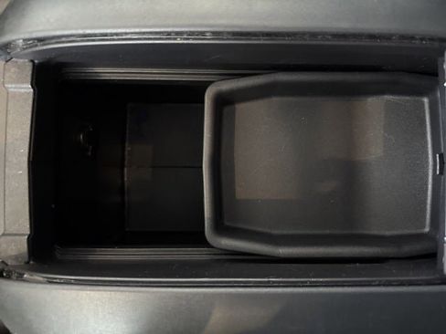 Used 2023 Toyota Highlander XLE image 37